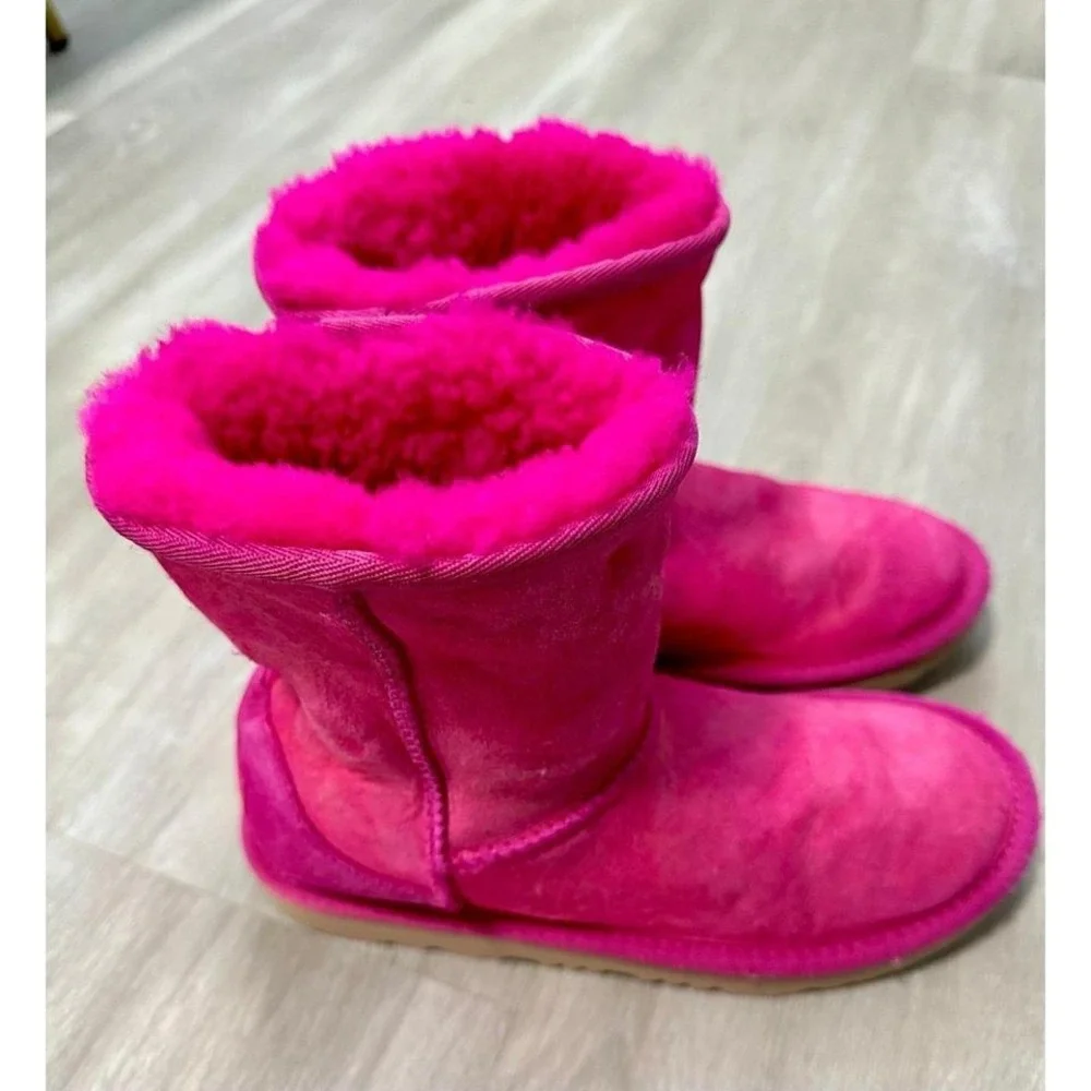 UGG brighten up